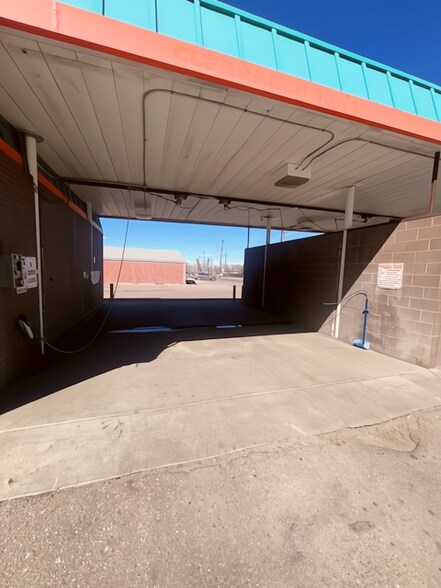 2195 S Sheridan Blvd, Denver, CO à louer - Photo du bâtiment - Image 2 de 5