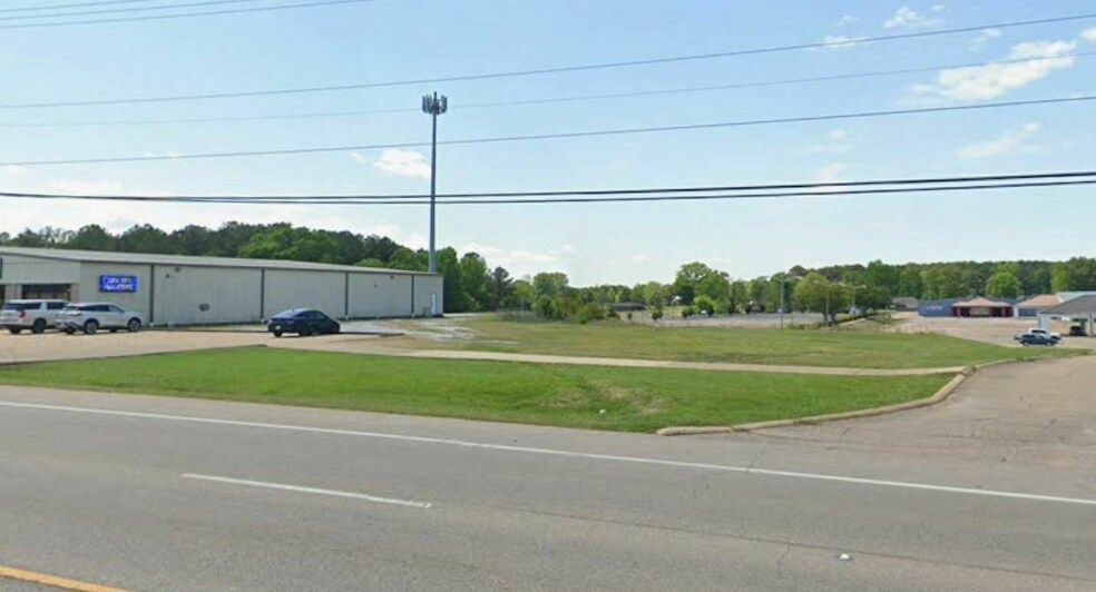 549 Coley rd, Tupelo, MS à vendre - Photo du bâtiment - Image 2 de 4