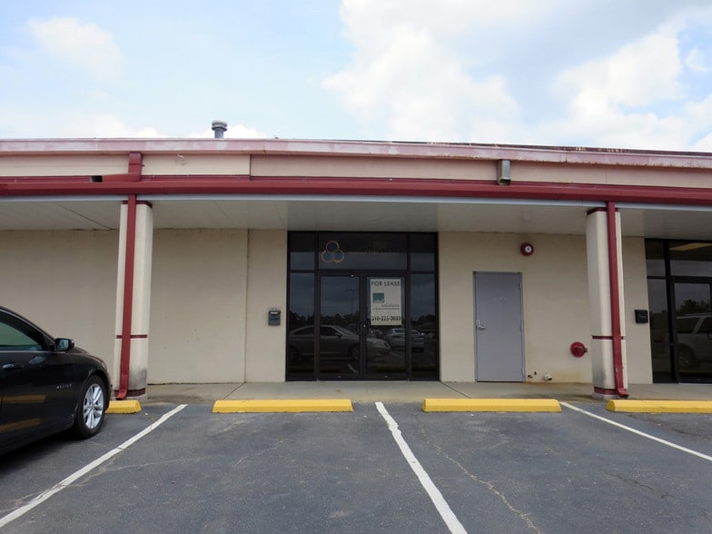 1804 MacArthur Dr, Alexandria, LA for lease - Building Photo - Image 3 of 14