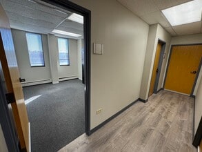 7200 E Hampden Ave, Denver, CO for lease Interior Photo- Image 2 of 2