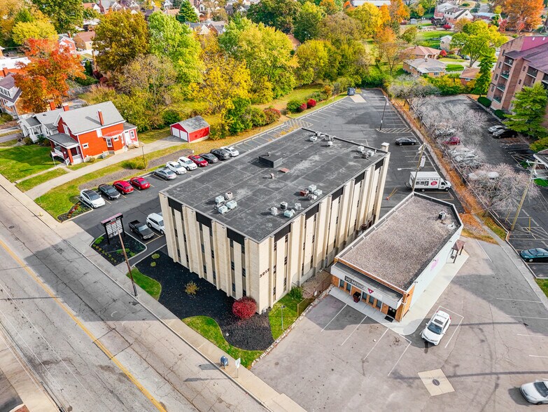 3012 Glenmore Ave, Cincinnati, OH for sale - Building Photo - Image 3 of 12