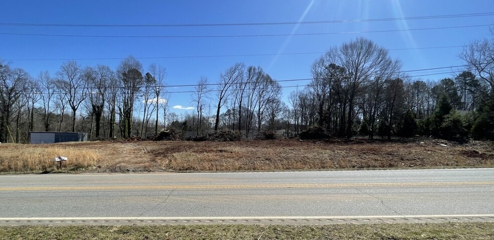 118 Parris Bridge Rd, Spartanburg, SC for sale - Building Photo - Image 2 of 3