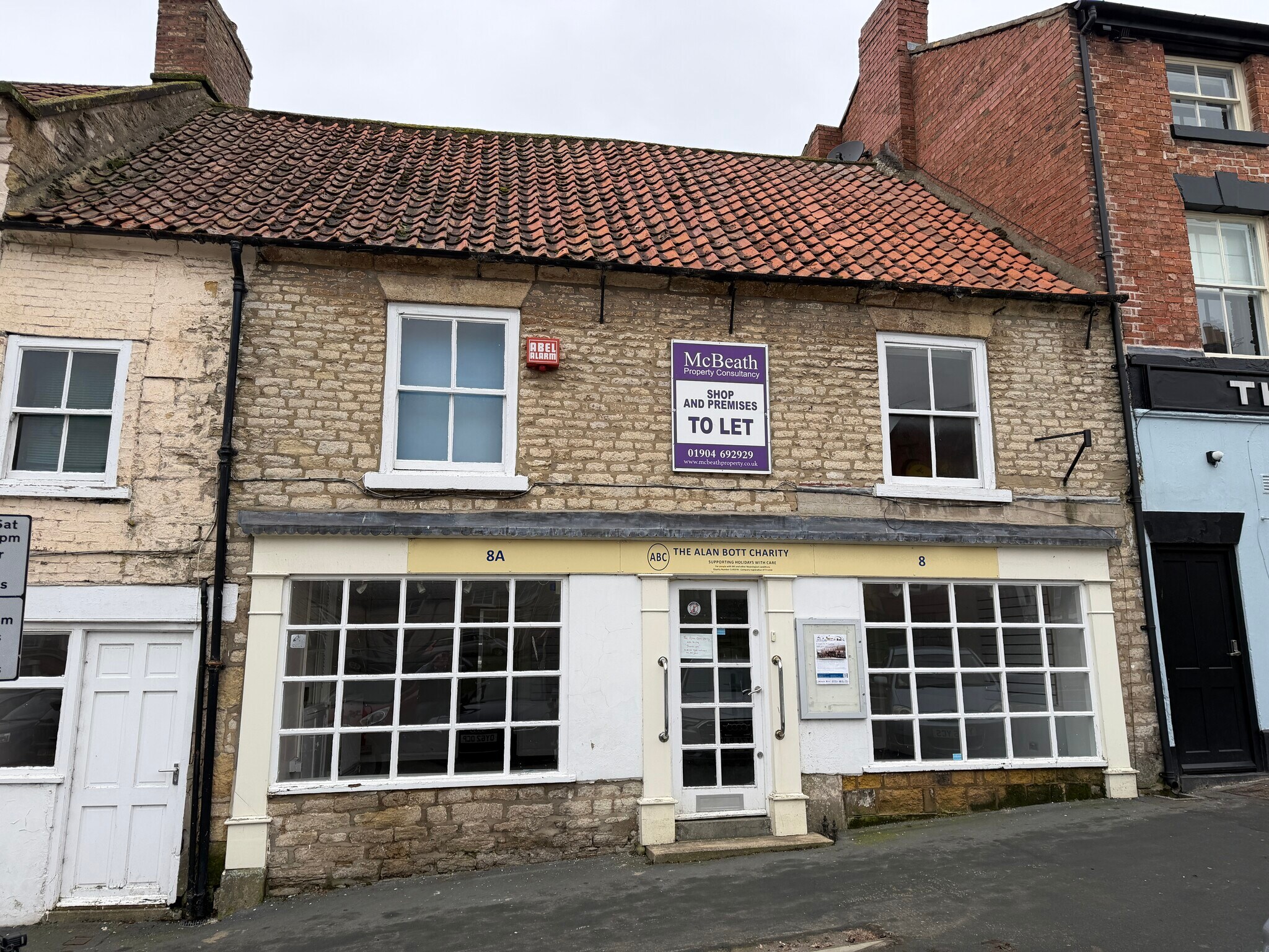 8 Smiddy Hl, Pickering for sale Primary Photo- Image 1 of 7