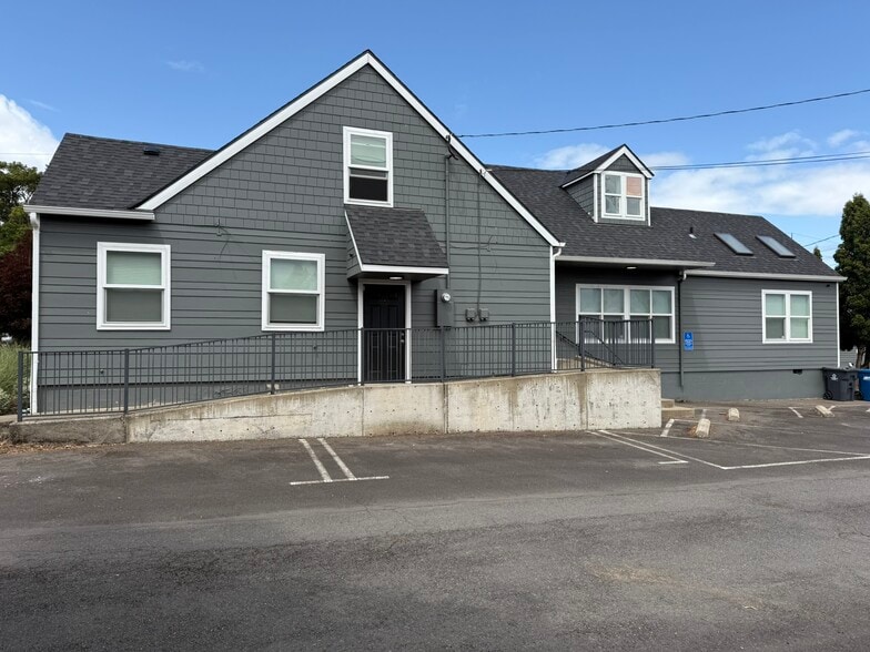 345 Lincoln St SE, Salem, OR for lease - Building Photo - Image 2 of 8