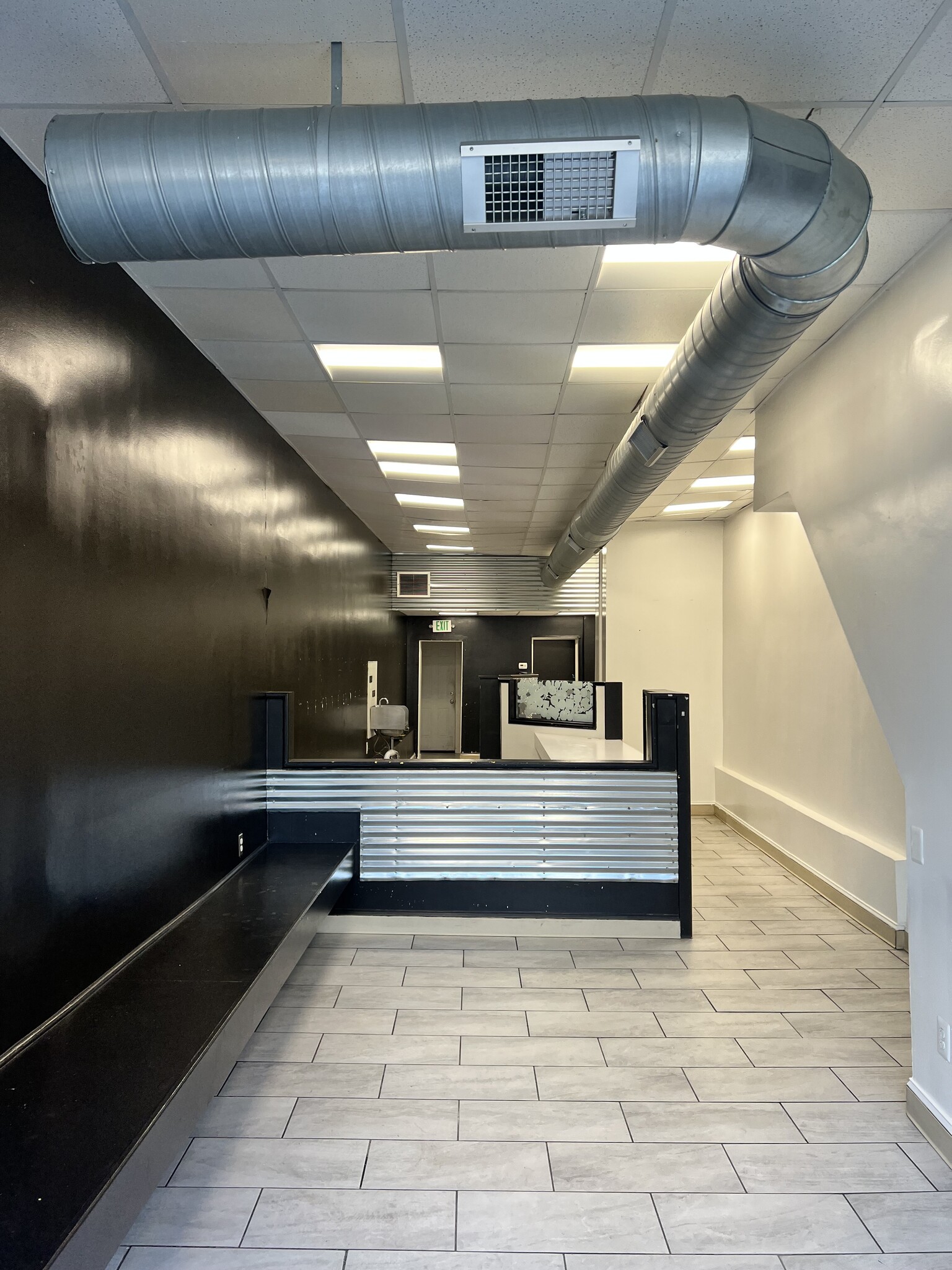 839 W 36th St, Baltimore, MD for lease Interior Photo- Image 1 of 11