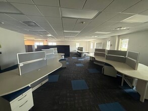 4736 Penn Ave, Pittsburgh, PA for lease Interior Photo- Image 2 of 11