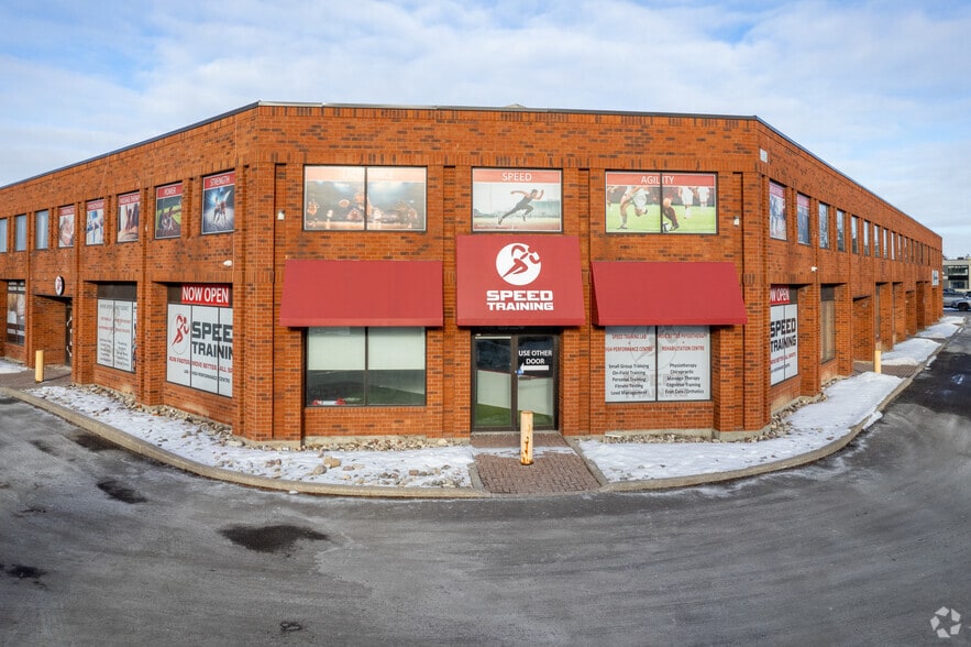 120 Carlauren Rd, Vaughan, ON for sale - Primary Photo - Image 1 of 1