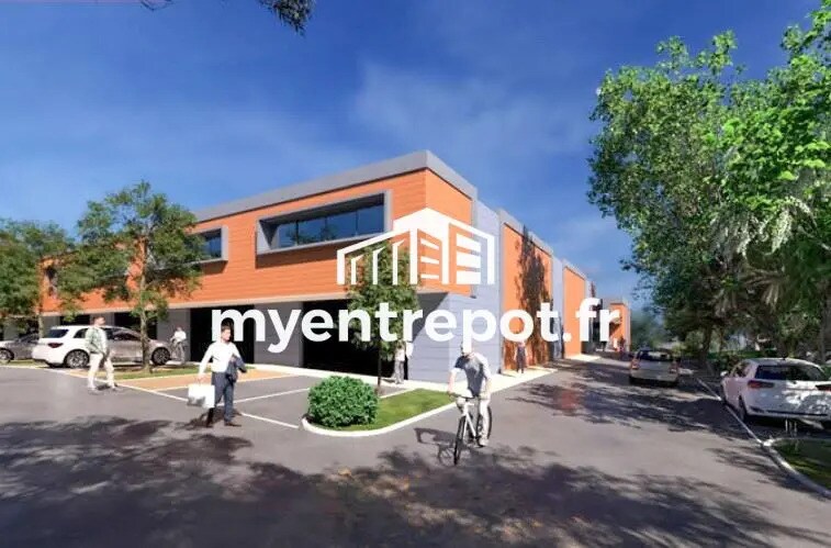 Flex in La Ciotat for lease Building Photo- Image 1 of 6