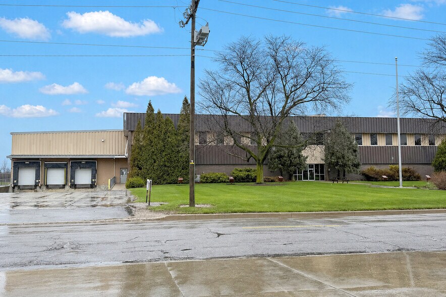 2100 Cedar St, Fremont, OH à louer - Photo principale - Image 1 de 15