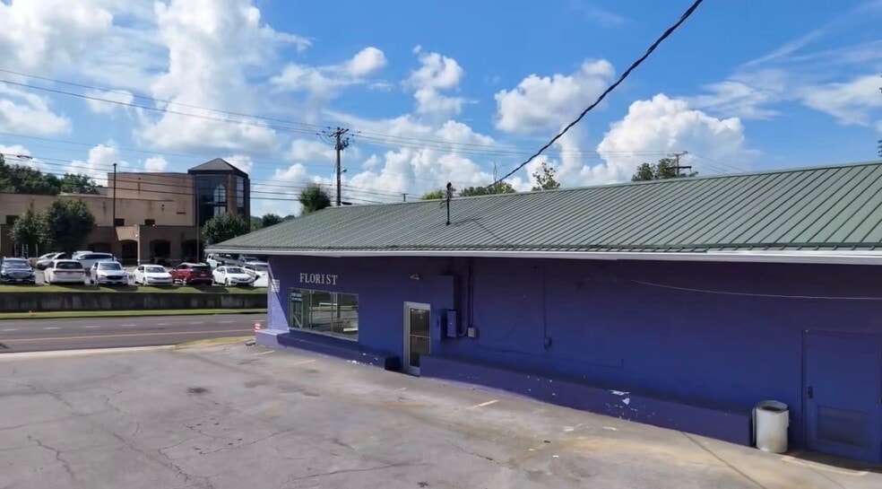 1006 Gibson Mill Rd, Kingsport, TN for lease - Primary Photo - Image 1 of 4