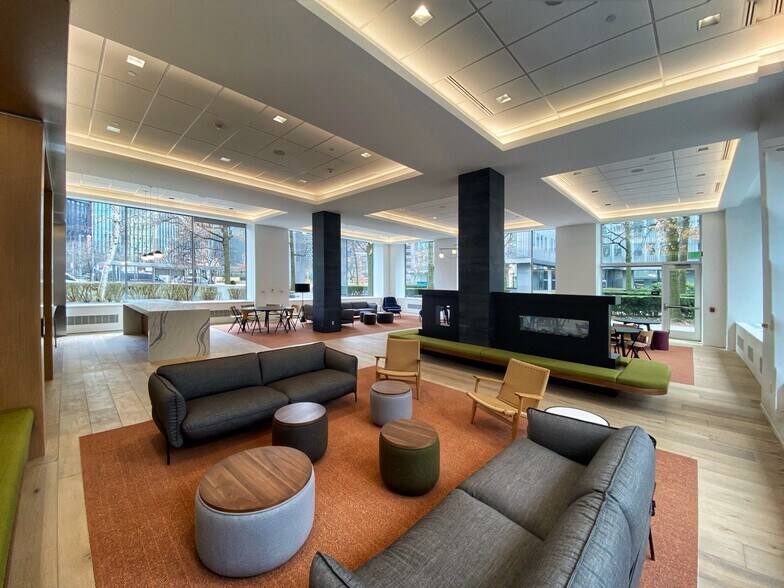 420 Fort Duquesne Blvd, Pittsburgh, PA à louer - Photo intérieure - Image 2 de 14