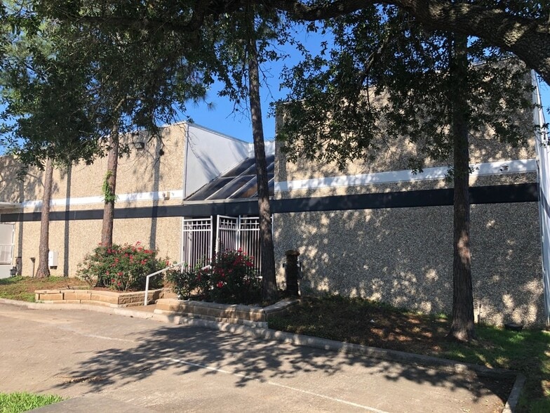 6960 Ardmore St, Houston, TX for sale - Building Photo - Image 2 of 4