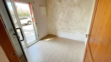 Commerce de détail dans Vilanova i la Geltrú, Barcelona à louer Photo intérieure- Image 1 de 9