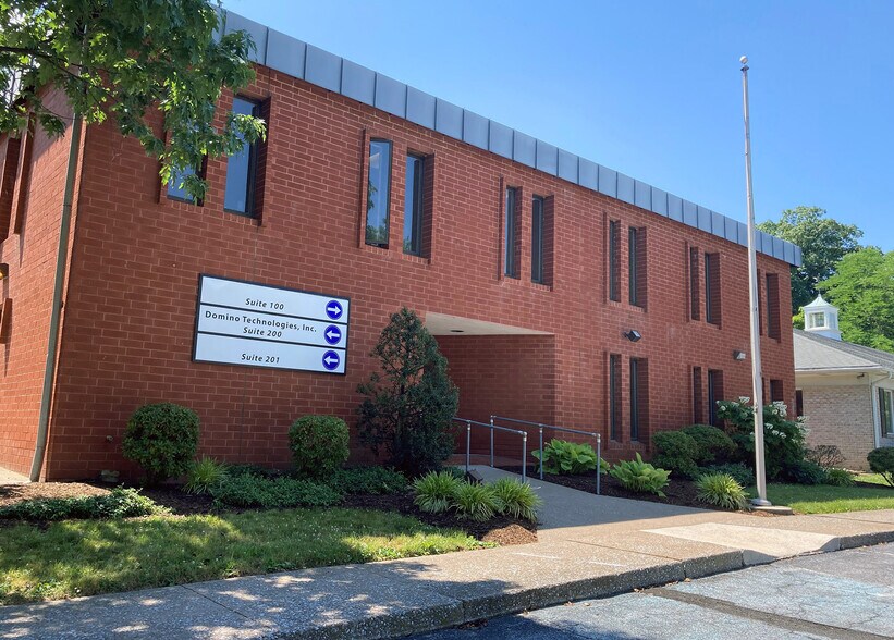 1019 Mumma Rd, Wormleysburg, PA for lease - Building Photo - Image 1 of 5