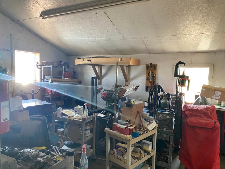 24605 Klein Ave, Dell Rapids, SD à vendre - Photo du bâtiment - Image 3 de 16