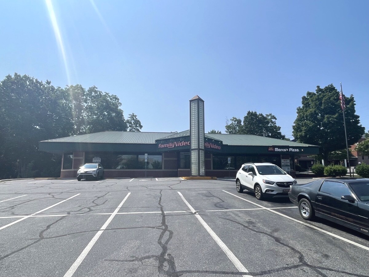 200 E Front St, Statesville, NC for lease Building Photo- Image 1 of 5