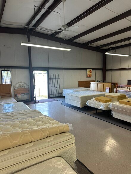 4809 Main St, Jacksonville, FL à louer - Photo du bâtiment - Image 3 de 6
