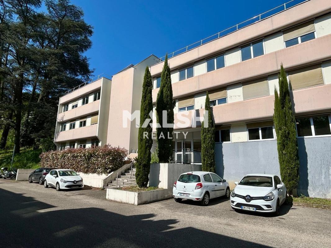 Office in Écully for sale Building Photo- Image 1 of 19