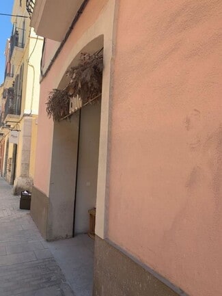 Plus de détails pour Plaza Llarga, 10, Vilanova i la Geltrú - Multi-résidentiel à vendre