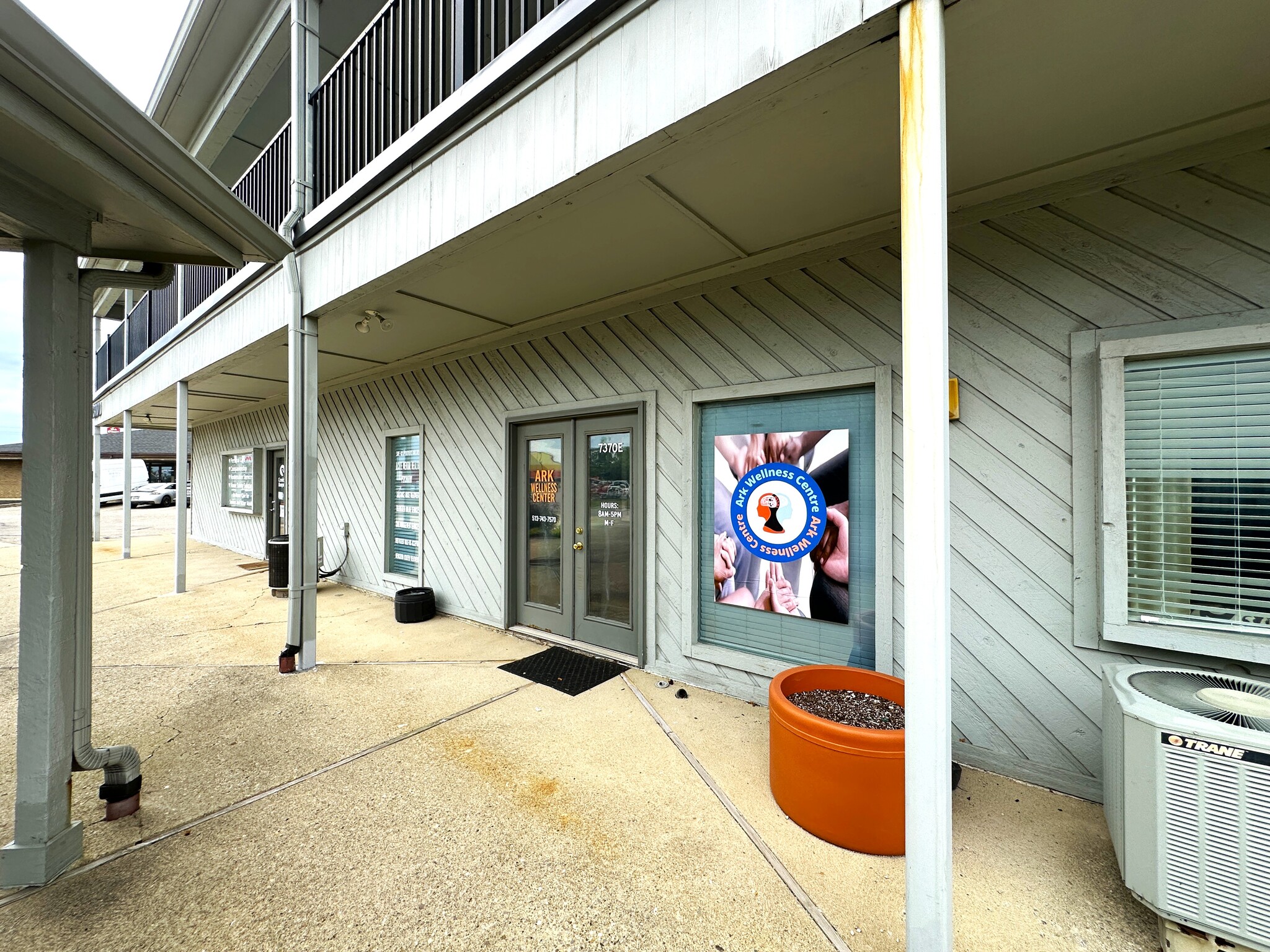 7370-7372 Kingsgate Way, West Chester, OH for lease Interior Photo- Image 1 of 8