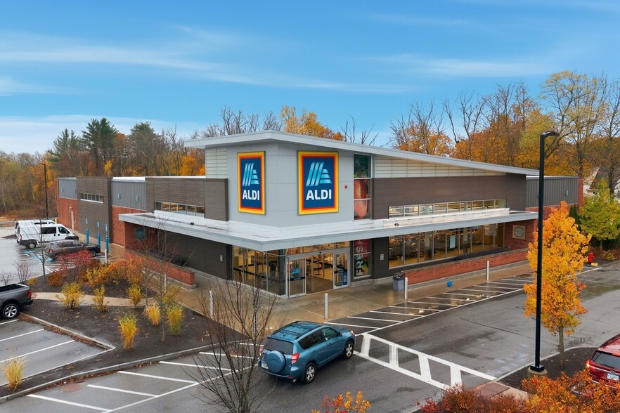 836 Central Ave, Dover, NH à louer - Photo du bâtiment - Image 2 de 9