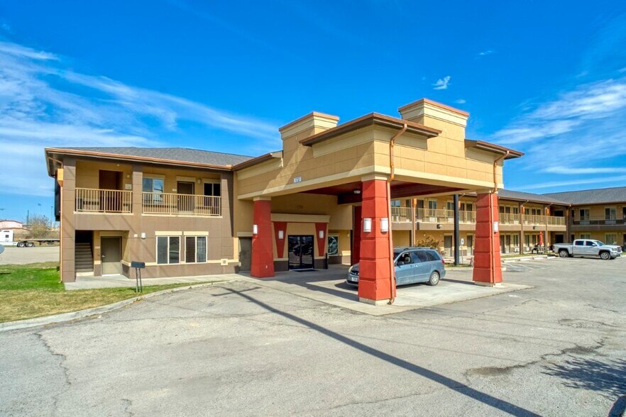 210 S State Highway 123, Karnes City, TX à vendre - Photo principale - Image 2 de 17