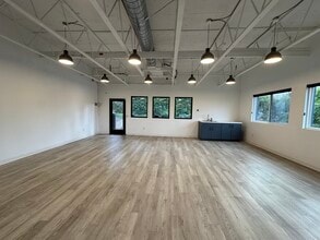 2110 S Coast Hwy 101, Oceanside, CA for lease Interior Photo- Image 2 of 5