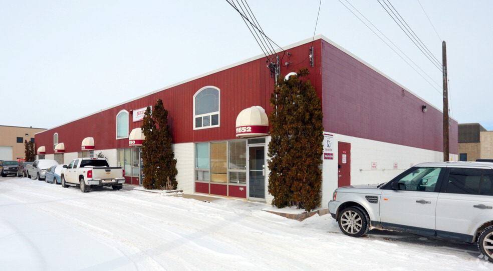 11644-11652 145 St NW, Edmonton, AB à louer - Photo du bâtiment - Image 2 de 6