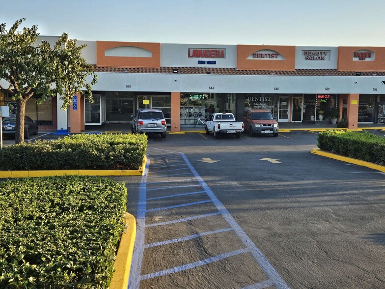 540 W La Habra Blvd, La Habra, CA for lease - Building Photo - Image 1 of 10