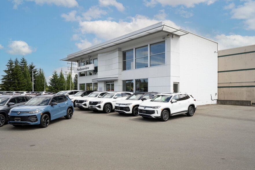 4921 Wellington Rd, Nanaimo, BC for lease - Building Photo - Image 3 of 28