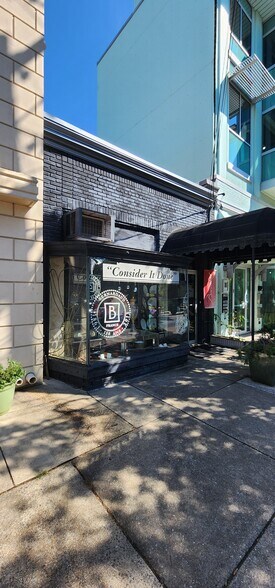 7806 Old Georgetown Rd, Bethesda, MD for sale - Building Photo - Image 1 of 6