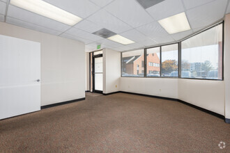 7923 Honeygo Blvd, Baltimore, MD for lease Interior Photo- Image 2 of 13