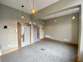Plus de détails pour Bute St, Cardiff - Coworking à louer