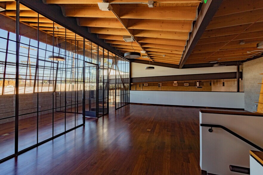 2352 Ripple St, Los Angeles, CA à vendre - Photo intérieure - Image 2 de 24