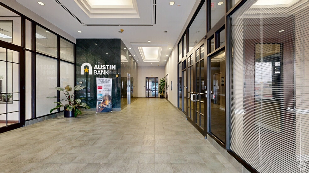 8500 Cypresswood Dr, Spring, TX for sale - Matterport 3D Scan - Image 3 of 23
