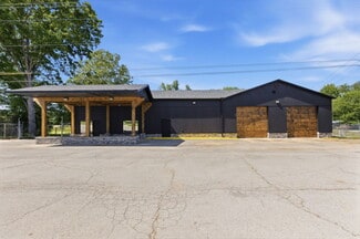 More details for 702 W Dewitt Henry Dr, Beebe, AR - Retail for Sale