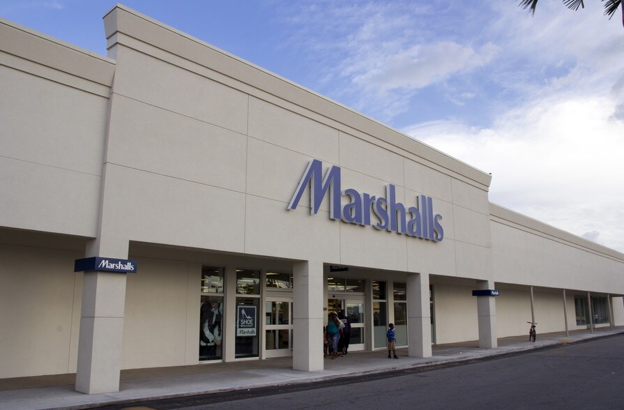 901-1201 E 10th Ave, Hialeah, FL à louer - Photo du bâtiment - Image 3 de 14