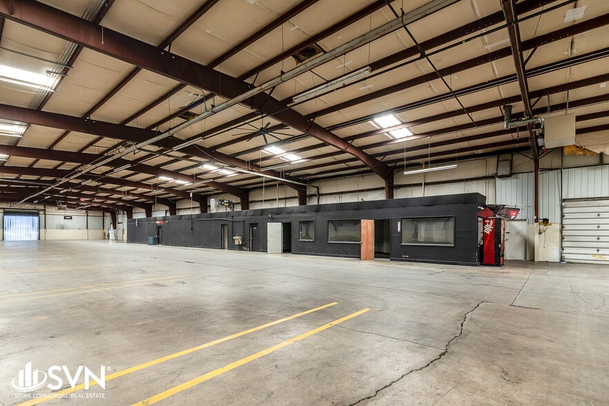 136 Armory St, London, KY for lease - Building Photo - Image 3 of 16
