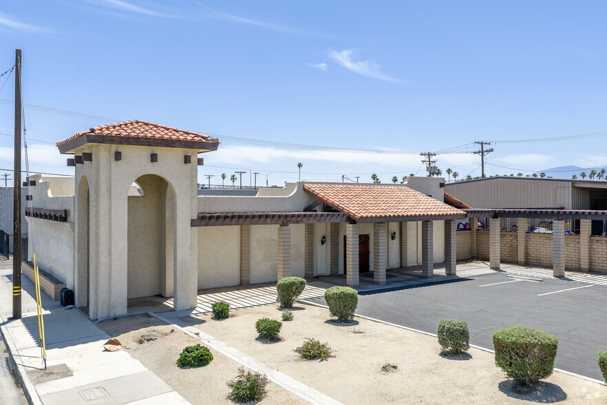 82851 Avenue 45, Indio, CA à vendre - Photo du bâtiment - Image 2 de 4