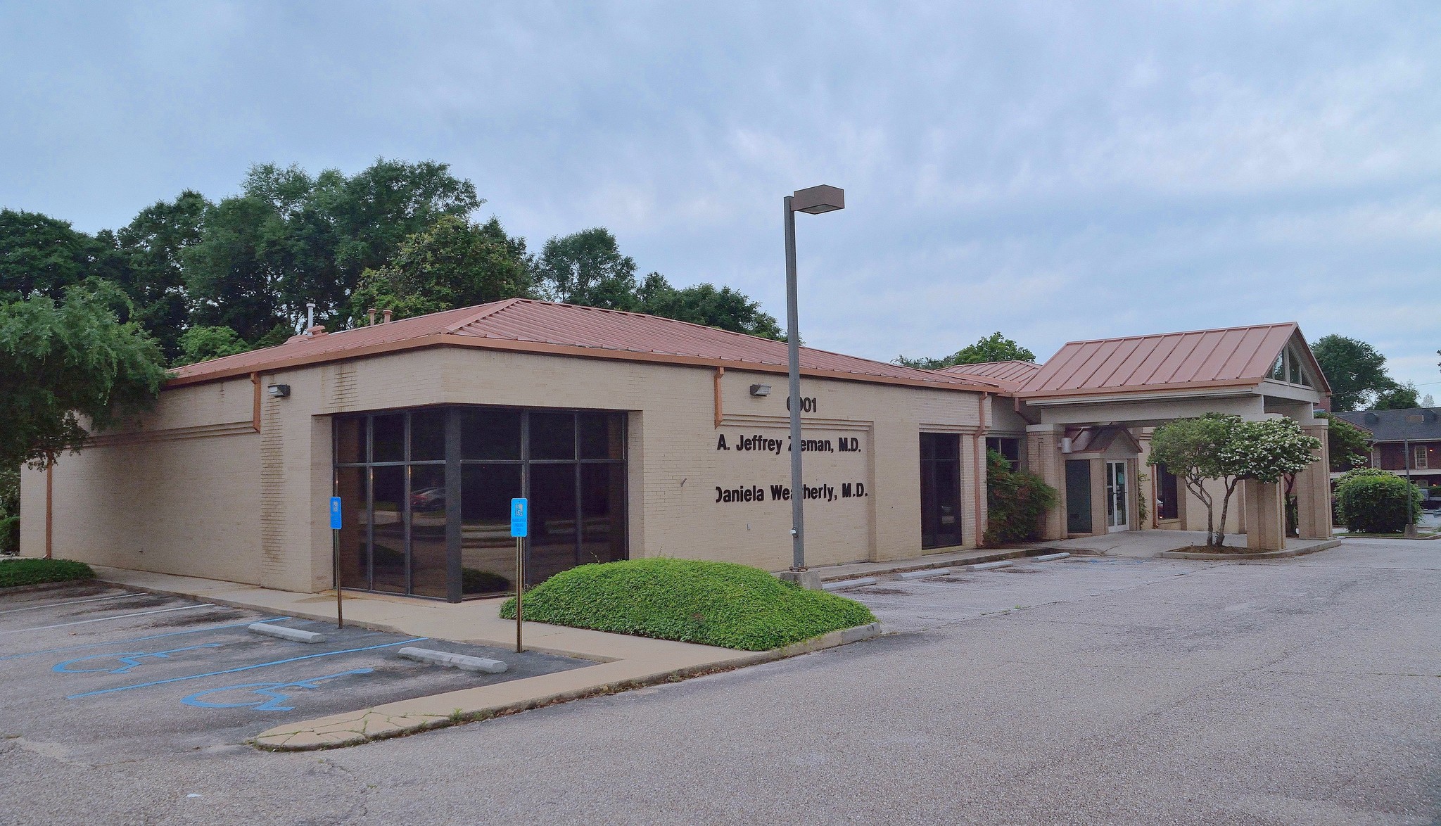 6001 Airport Blvd, Mobile, AL for sale Building Photo- Image 1 of 1