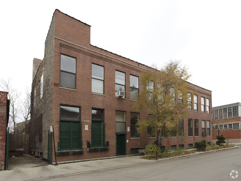 1517 W Carroll Ave, Chicago, IL for lease - Building Photo - Image 2 of 14