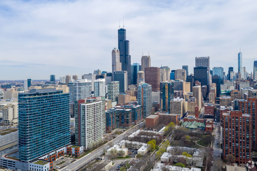 730 S Clark St, Chicago, IL à louer - Aérien - Image 2 de 22