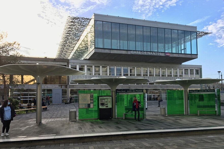 Flex in Nantes for sale - Building Photo - Image 3 of 11