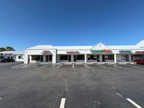 1801-1841 Tamiami Trl N, Naples, FL for lease Interior Photo- Image 2 of 10