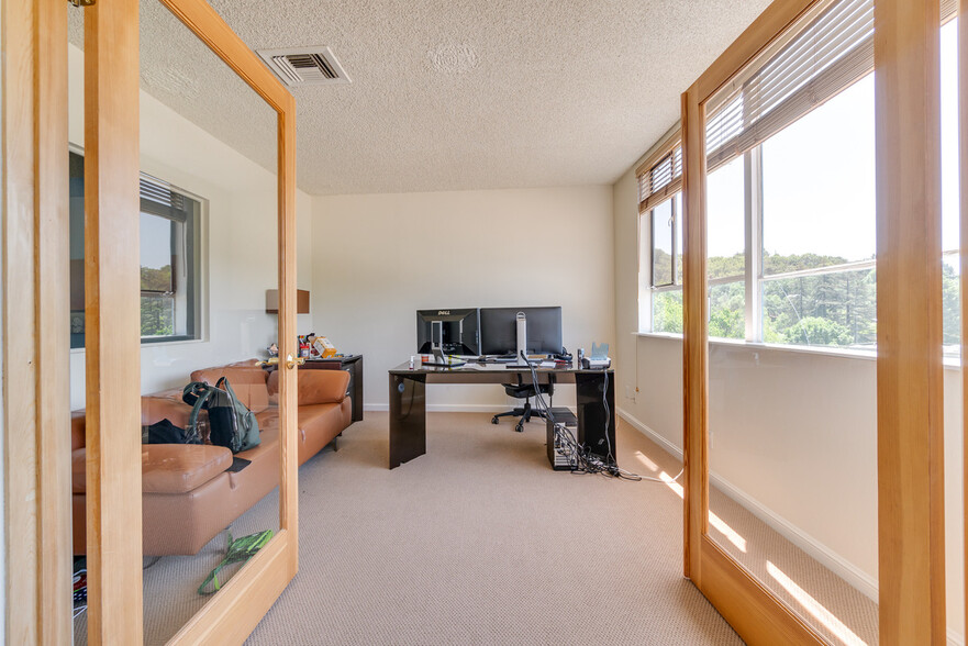 110-112 Spaulding St, San Anselmo, CA for lease - Interior Photo - Image 3 of 12