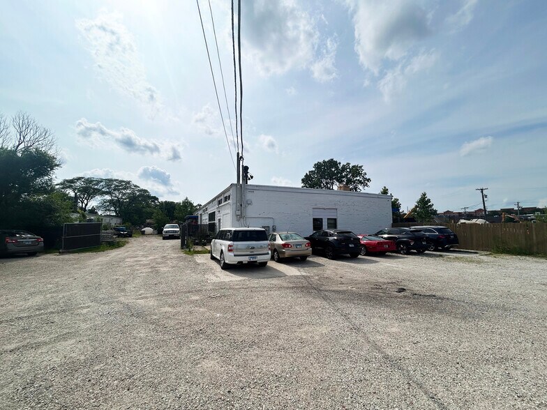 4619 N 25th Ave, Schiller Park, IL à vendre - Photo du bâtiment - Image 3 de 14