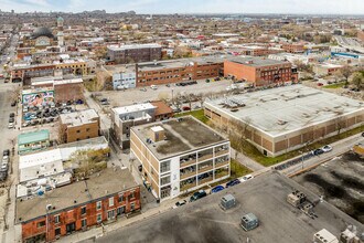 5570 Av Casgrain, Montréal, QC - Aerial  map view