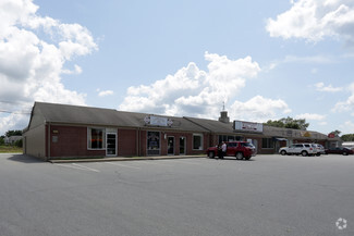 Plus de détails pour 59-65 S Main St, Assonet, MA - Local commercial à louer