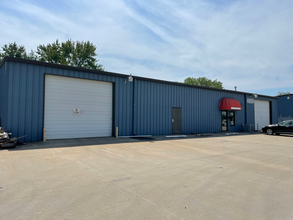 4824 SW Topeka Blvd, Topeka, KS for lease Building Photo- Image 1 of 3