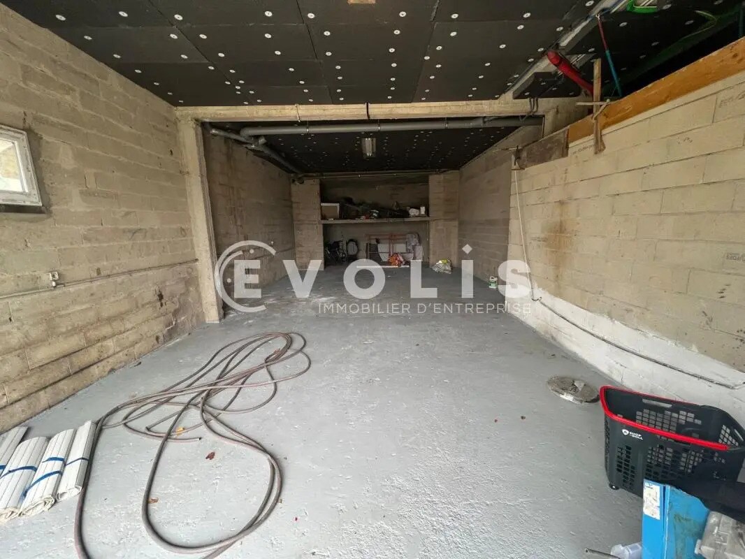 Flex in Villeneuve-Saint-Georges for lease Building Photo- Image 1 of 5